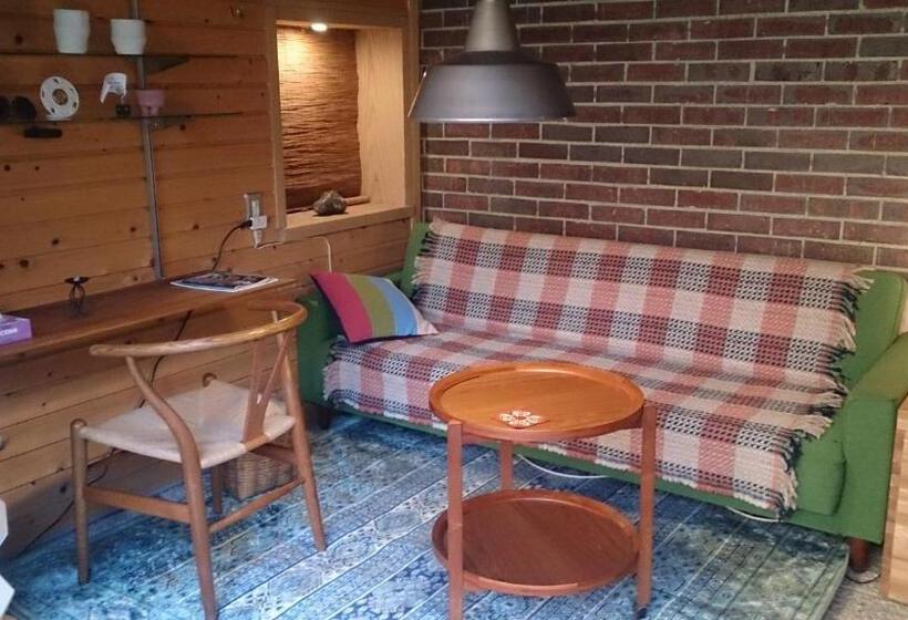 اتاق استاندارد یک تخته با سرویس بهداشتی مشترک, Tajimi Guest House