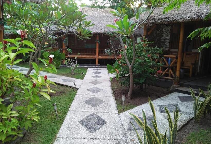 بانگلوی سوپریور, Tua Tua Keladi Bungalows