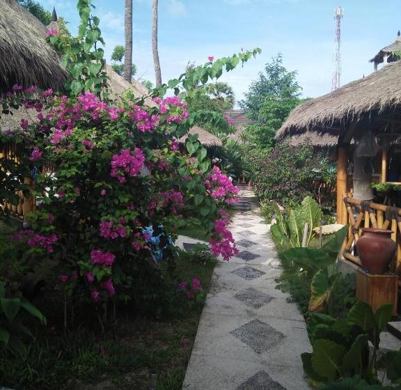 بانگلوی سوپریور, Tua Tua Keladi Bungalows