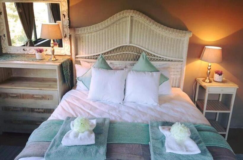 اتاق لوکس با بالکن, Millstream Inn Guest House