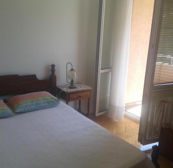 Standard room with outdoor bath, Guesthouse Lautasevic