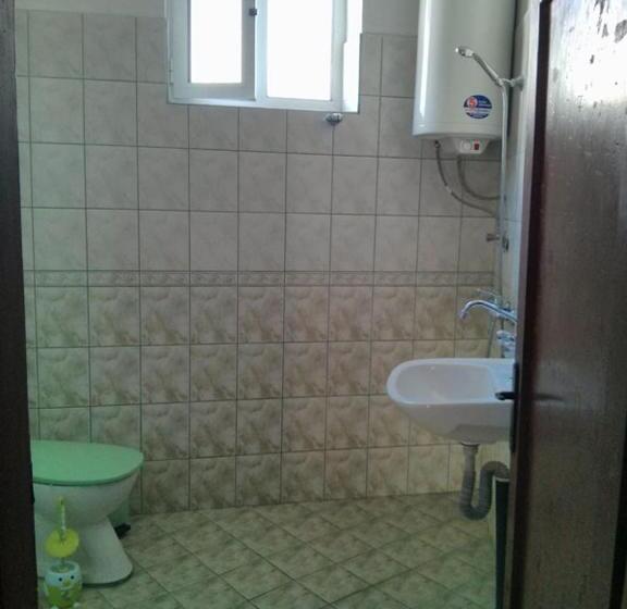 سوییت, Proboyski Guest House