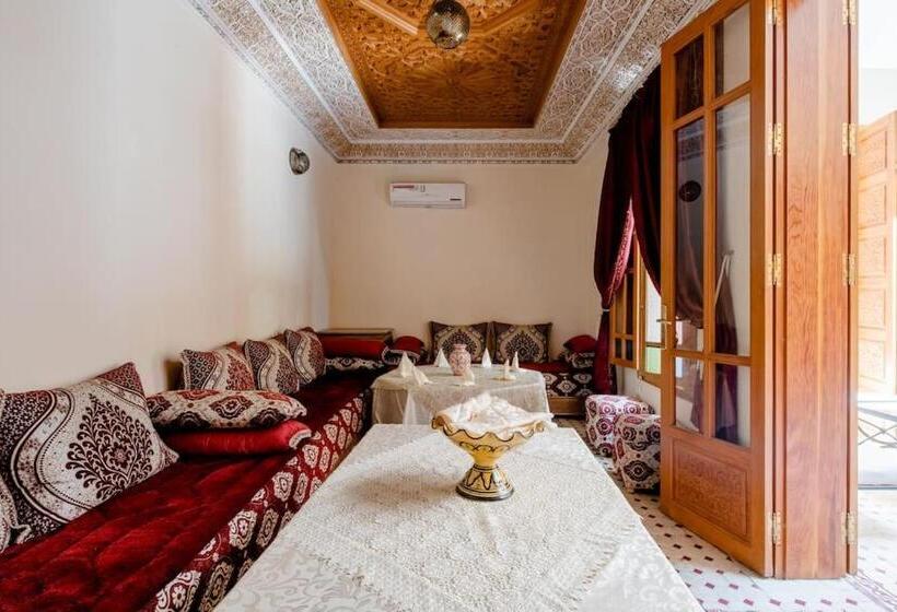 سوییت خانوادگی, Riad Dar Saidi