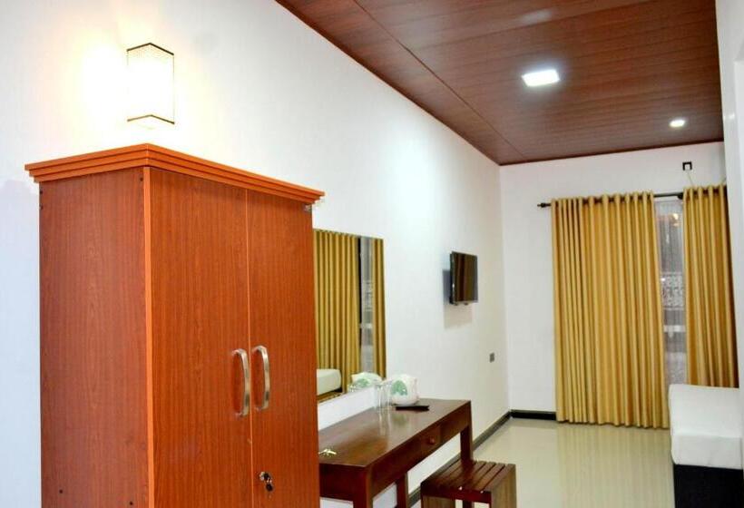 اتاق استاندارد با بالکن, Pivisuma Lodge
