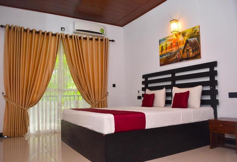 اتاق استاندارد با بالکن, Pivisuma Lodge