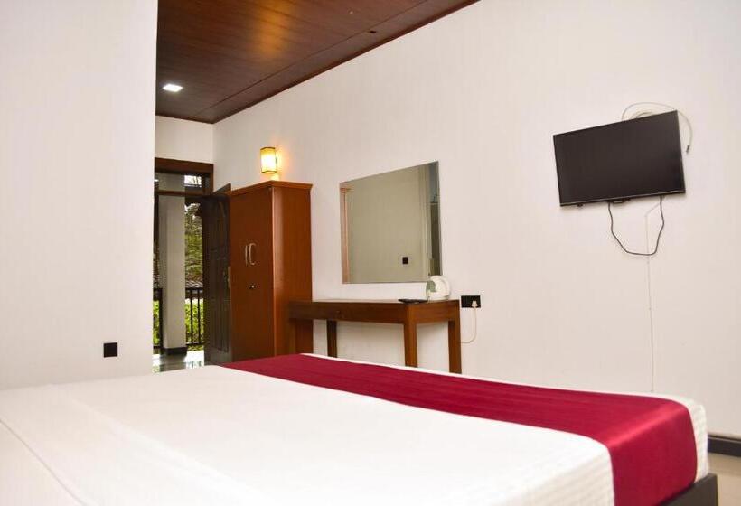 اتاق استاندارد با بالکن, Pivisuma Lodge