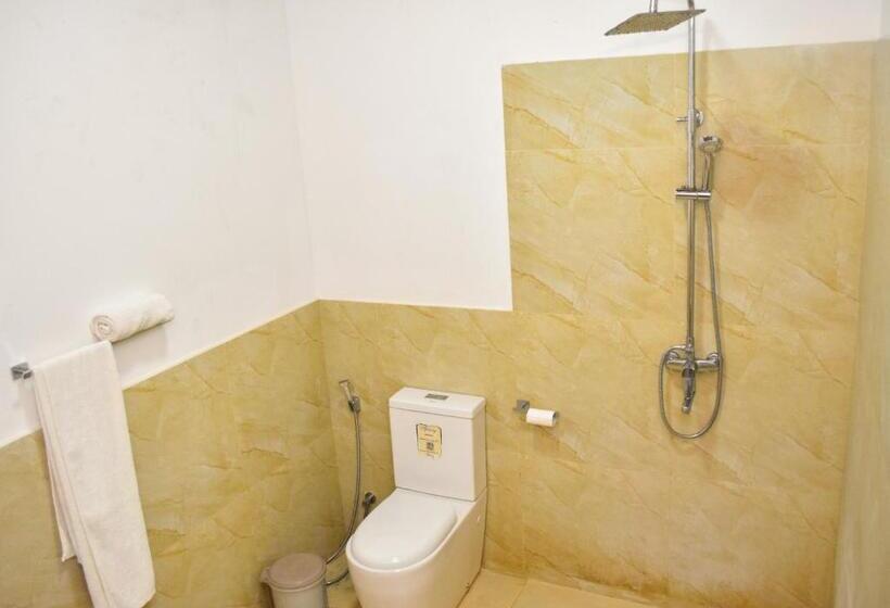 اتاق استاندارد سه تخته با بالکن, Pivisuma Lodge