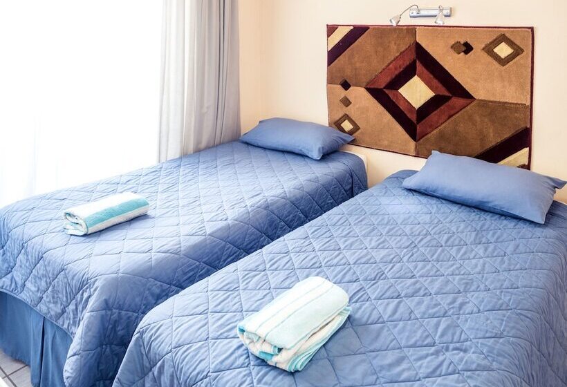 کلبه ییلاقی, Hartbeespoort Holiday Resort