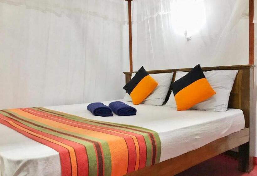 سوییت خانوادگی, Double G Motel