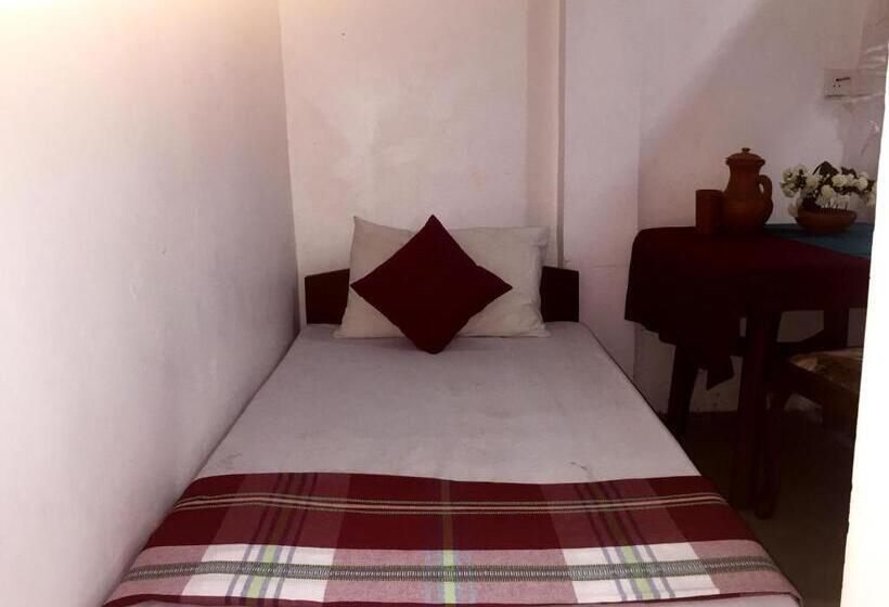 اتاق استاندارد با بالکن, Double G Motel