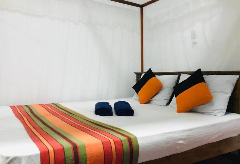 سوییت خانوادگی, Double G Motel