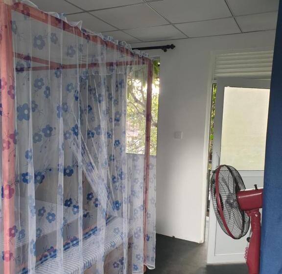 اتاق استاندارد, Double G Motel