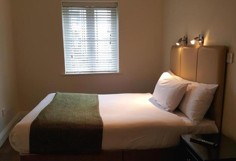 آپارتمان 1 خوابه همکف, St Bridget S Apartments