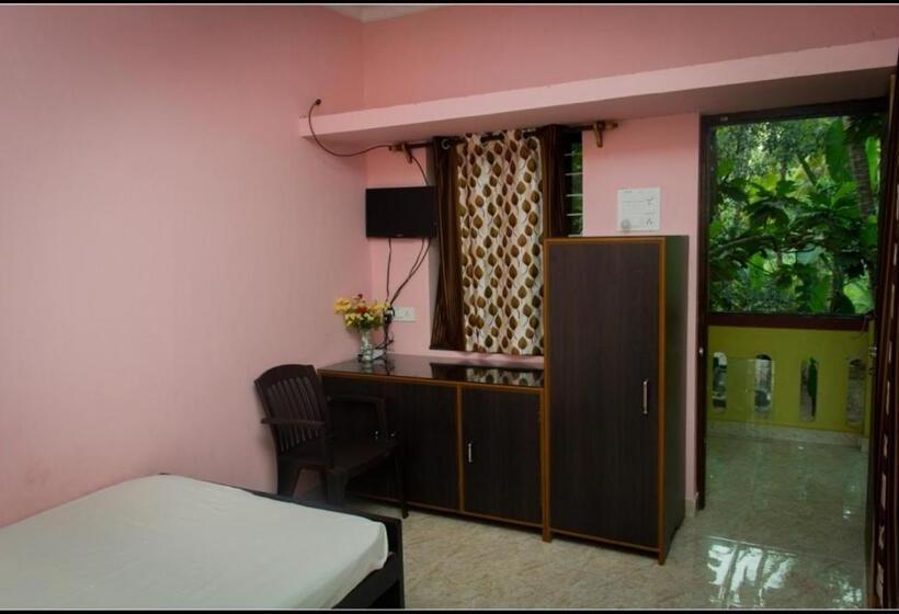 اتاق اکونومی, All Seasons Guest House