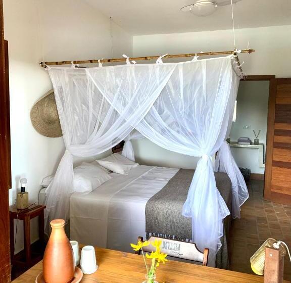 اتاق استاندارد با چشم‌انداز استخر, Baleias Home