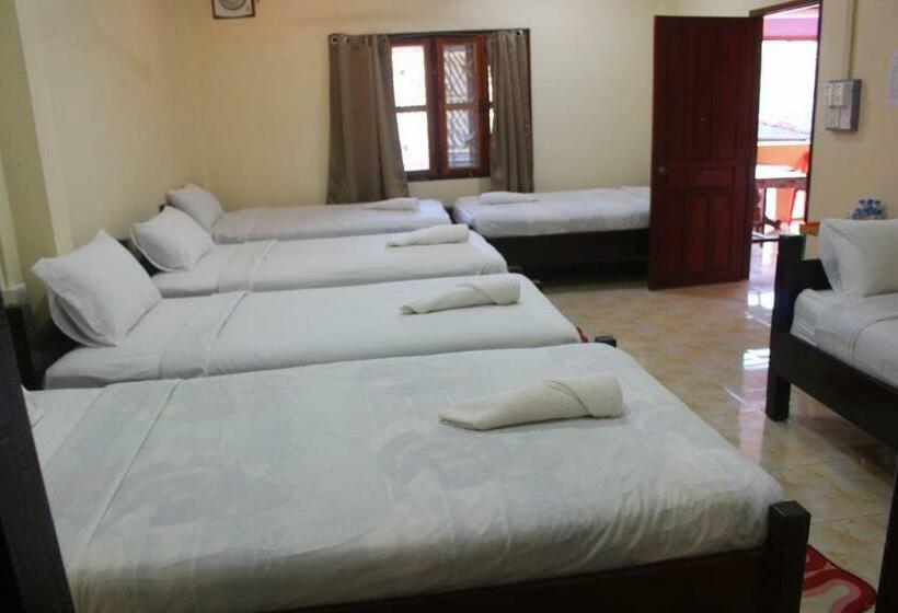 اتاق خانوادگی, Pakbeng Guesthouse