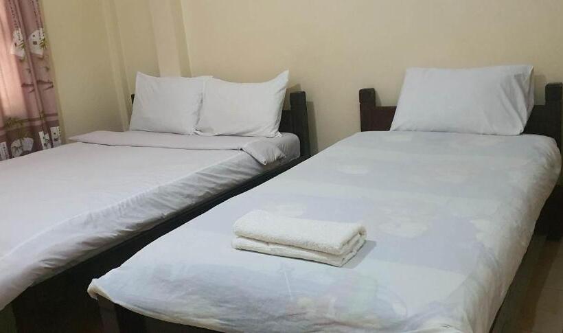 اتاق استاندارد سه نفره, Pakbeng Guesthouse