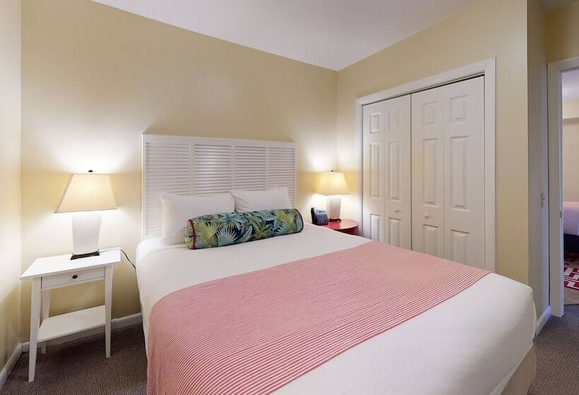 Suite Queen Bed, The Hotel Maria