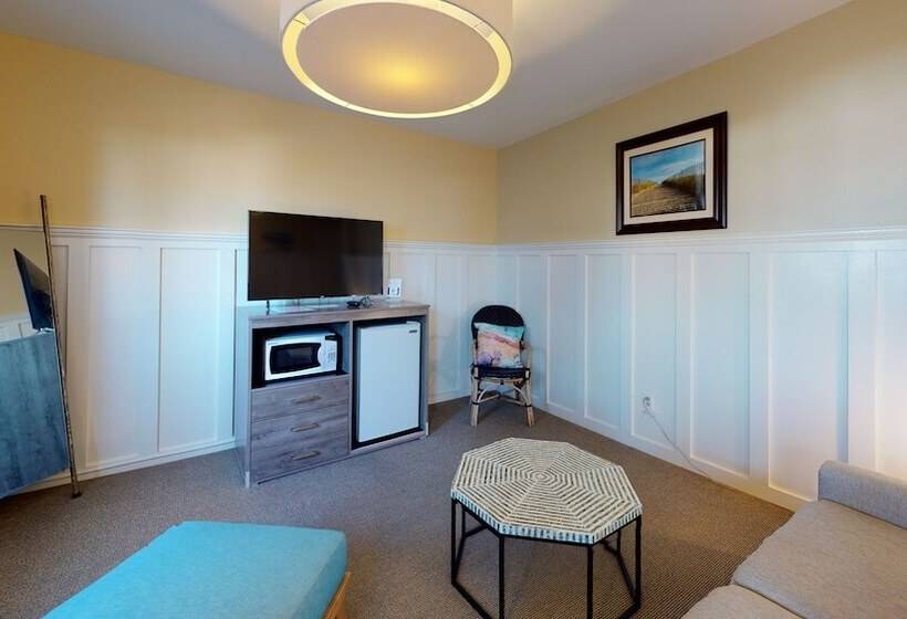 Suite Queen Bed, The Hotel Maria