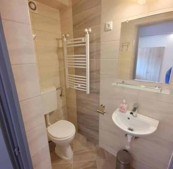 اتاق استاندارد, Fiesta Apartman
