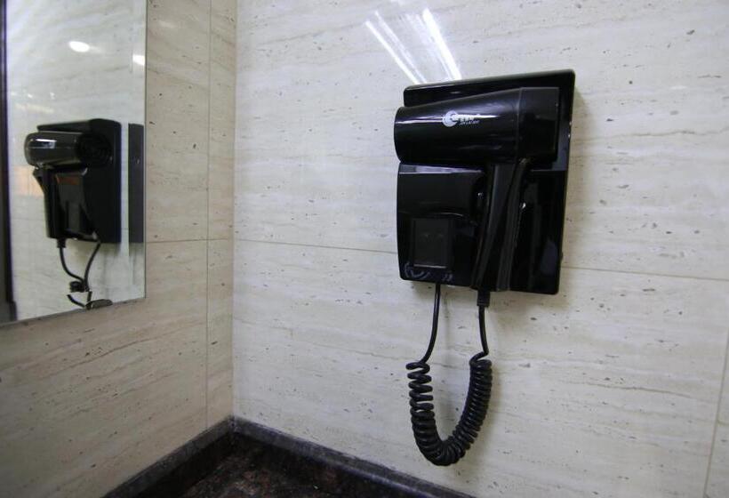 استودیوی لوکس, Qaser Al Sultan Hotel Suites