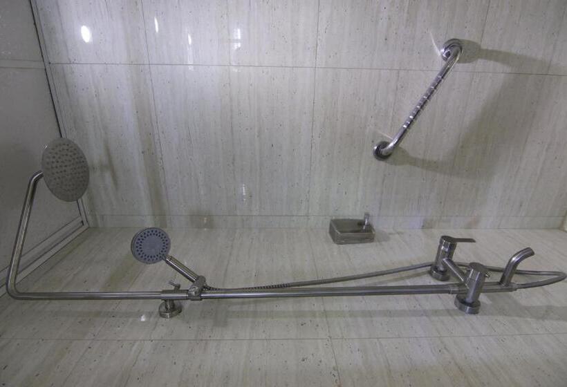 استودیوی لوکس, Qaser Al Sultan Hotel Suites