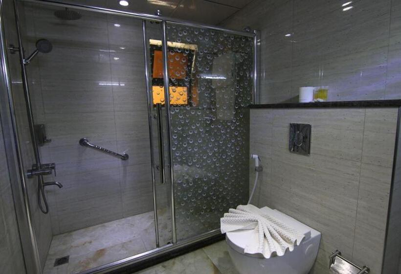 اتاق لوکس, Qaser Al Sultan Hotel Suites