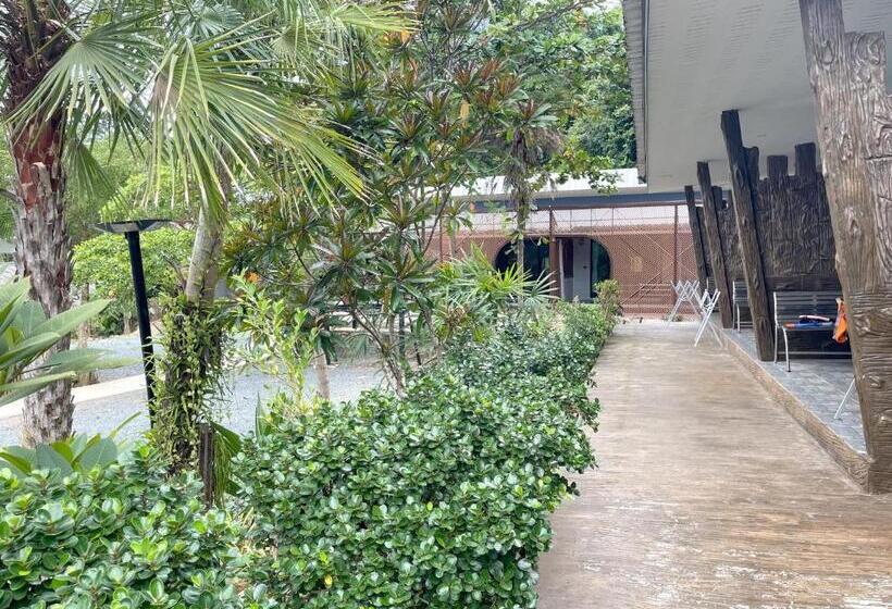 اتاق لوکس, Dara Homestay
