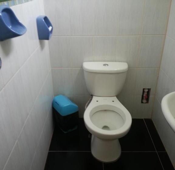 تختخواب در اتاق مشترک, Hostal Arcangel