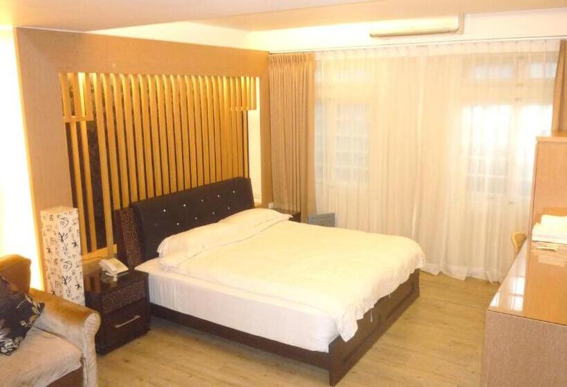 اتاق لوکس, Orinet Jewel Youth Hostel