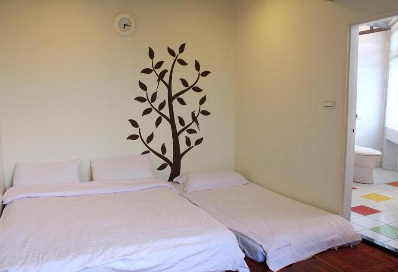 اتاق استاندارد سه نفره, Orinet Jewel Youth Hostel