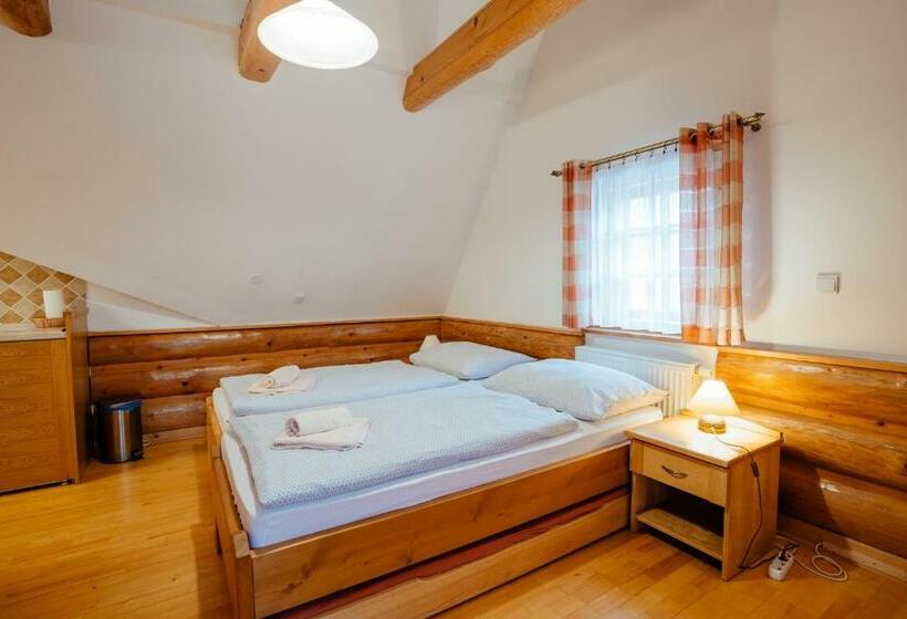 استودیوی استاندارد, Jánošíkova Valaška Hills Apartments