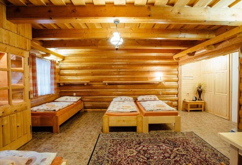 اتاق خانوادگی, Jánošíkova Valaška Hills Apartments