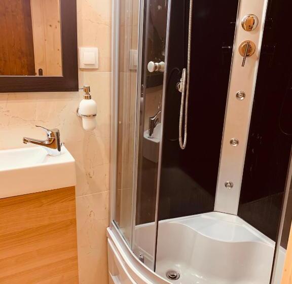 اتاق اکونومی, Jánošíkova Valaška Hills Apartments