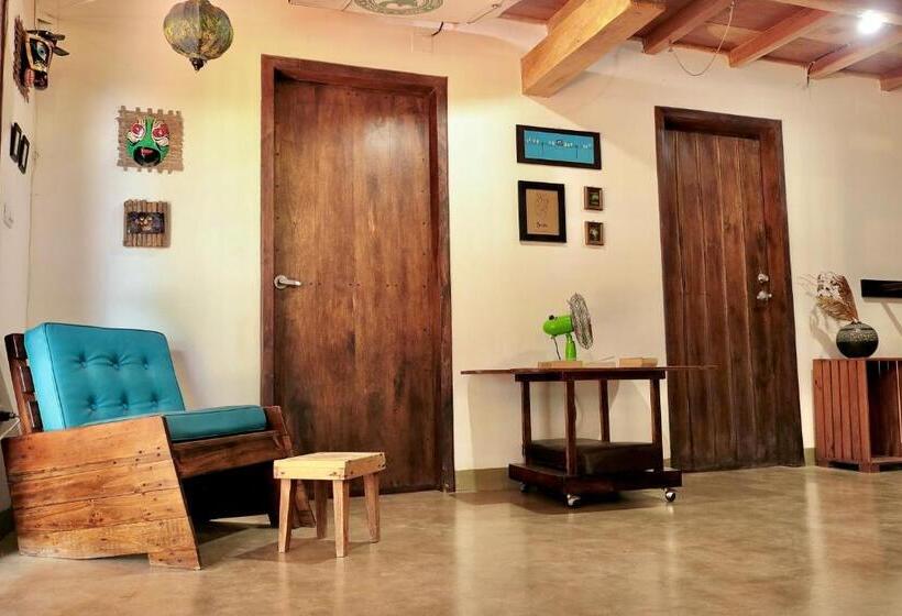 آپارتمان 1 خوابه با تراس, Vibra Guesthouse