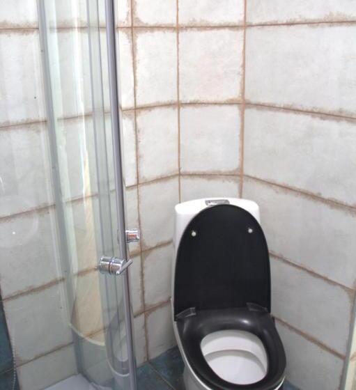 اتاق استاندارد با چشم‌انداز استخر, Villa Ananuri