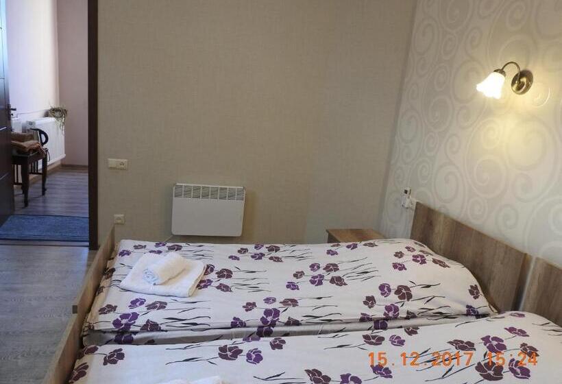 اتاق استاندارد, White Hotel Guesthouse