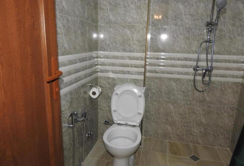 اتاق لوکس خانوادگی, White Hotel Guesthouse