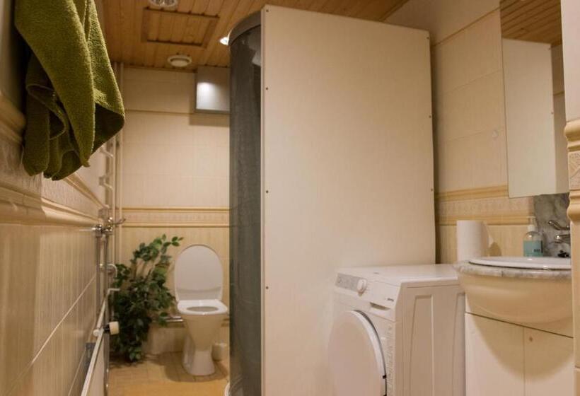 اتاق استاندارد یک تخته با سرویس بهداشتی مشترک, Gasthaus Mikkeli