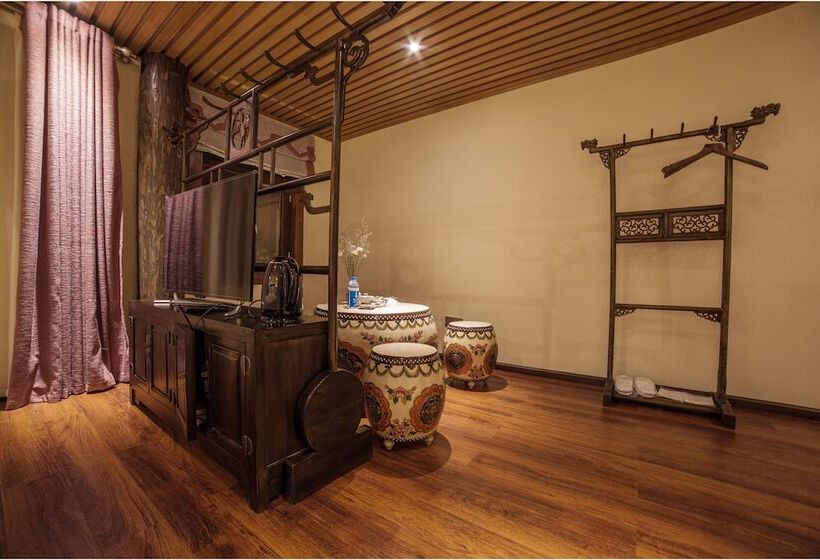 سوییت, Blossom Dynasty Inn