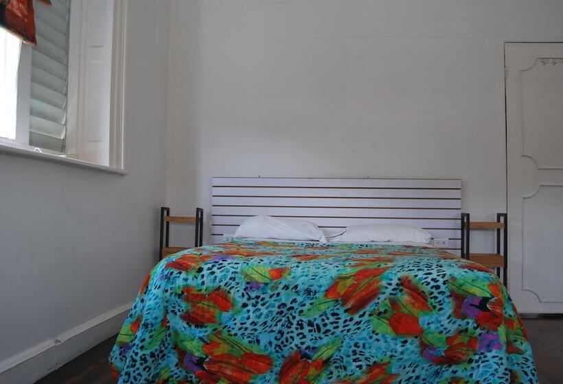 اتاق استاندارد چهار تخته, Mobay Kotch   Hostel