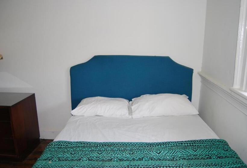 اتاق استاندارد سه نفره, Mobay Kotch   Hostel