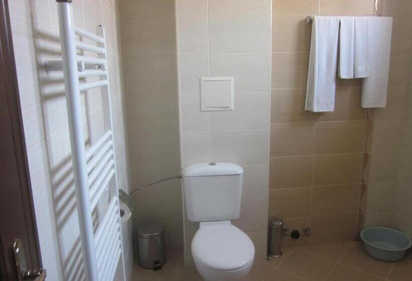 سوئیت جونیور با چشم‌انداز باغ, Panorama Guest House