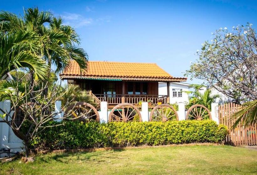 خانه 2 خوابه, Seesea Thai Wooden House On Beachfront