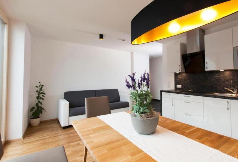آپارتمان 1 خوابه با بالکن, Nowders Apartments