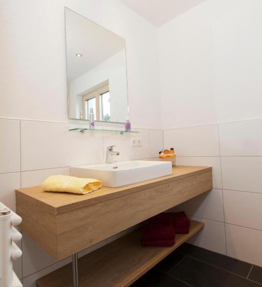 آپارتمان 1 خوابه با بالکن, Nowders Apartments