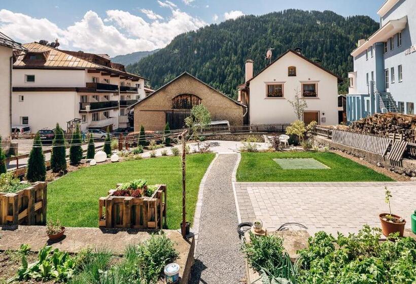 آپارتمان 1 خوابه با بالکن, Nowders Apartments