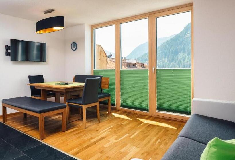 آپارتمان 1 خوابه با بالکن, Nowders Apartments
