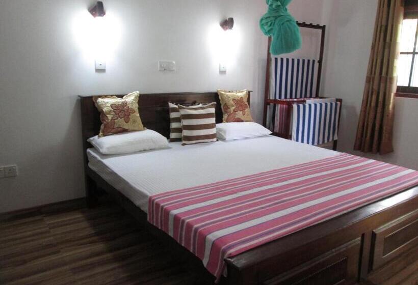 اتاق استاندارد, Rainbow Guest House