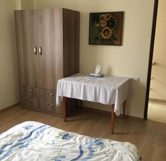 اتاق استاندارد, Art Guesthouse